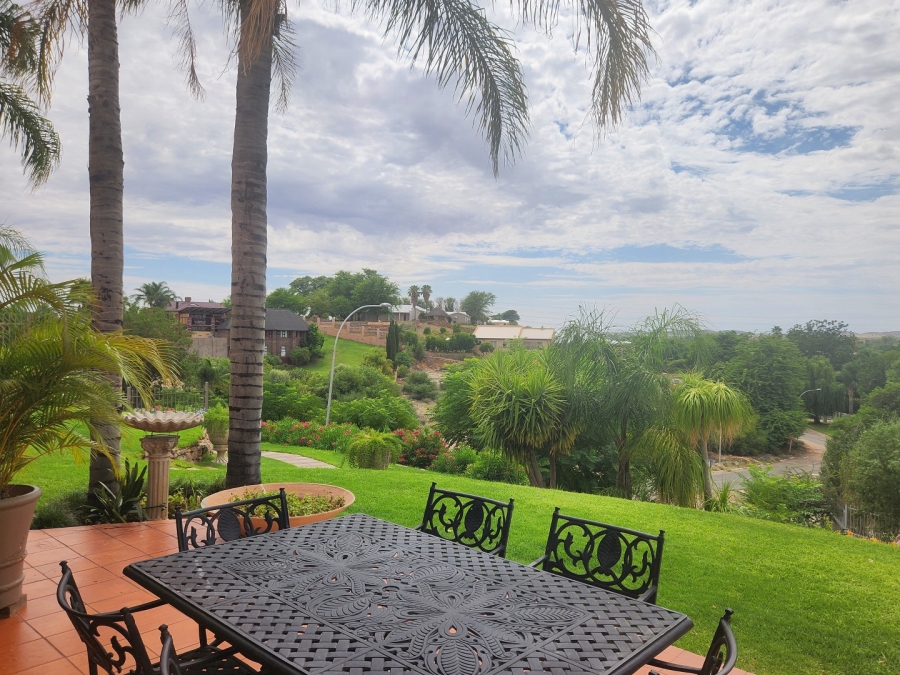 4 Bedroom Property for Sale in Keidebees Northern Cape